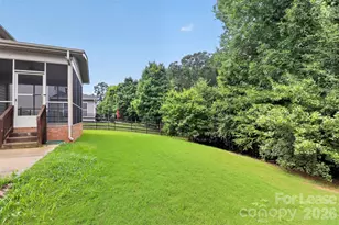 549 Daventry Ct, Clover, SC 29710 - Photo 33