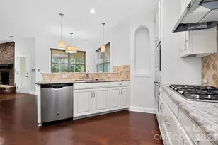 549 Daventry Ct, Clover, SC 29710 - Photo 3