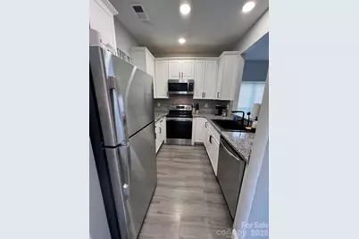 6431 Mallard View Lane, Charlotte, NC 28269 - Photo 7