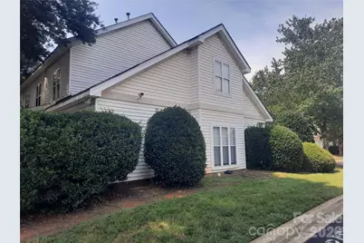 6431 Mallard View Lane, Charlotte, NC 28269 - Photo 3