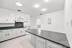 1045 S Magnolia St, Mooresville, NC 28115 - Photo 17