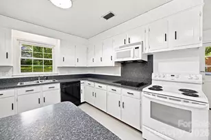1045 S Magnolia St, Mooresville, NC 28115 - Photo 15