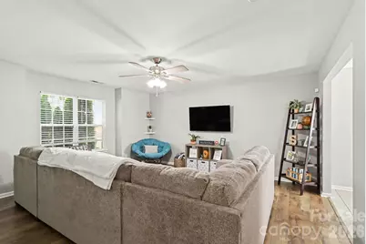 4732 Grasset Avenue, Charlotte, NC 28269 - Photo 5