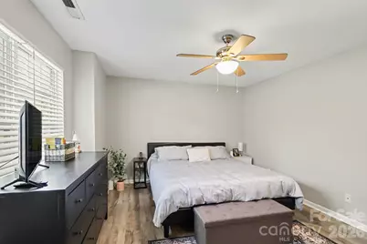 4732 Grasset Avenue, Charlotte, NC 28269 - Photo 13