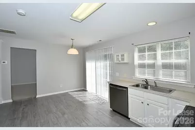 8715 Challenger Drive, Charlotte, NC 28213 - Photo 3
