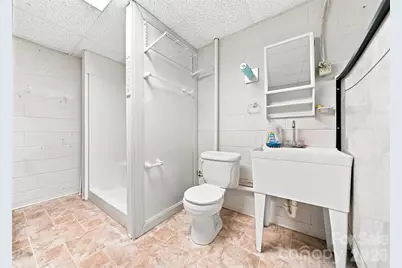 1338 Willow Creek Drive, Newton, NC 28658 - Photo 35