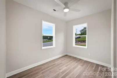 100 Gardner Street, Hickory, NC 28601 - Photo 17