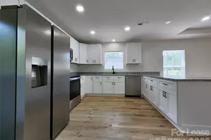 1302 Rainbow Dr, Shelby, NC 28152 - Photo 5