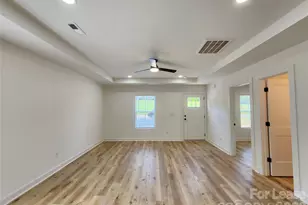 1302 Rainbow Dr, Shelby, NC 28152 - Photo 7