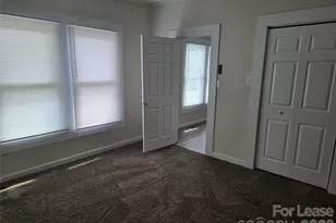 127 Maple St, Mooresville, NC 28115 - Photo 9