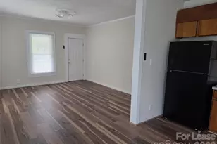 127 Maple St, Mooresville, NC 28115 - Photo 3