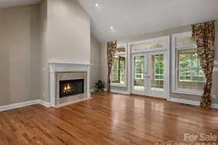 1126 Burnside Dr, Asheville, NC 28803 - Photo 5