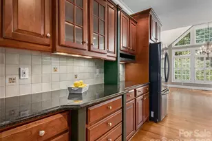 1126 Burnside Dr, Asheville, NC 28803 - Photo 15
