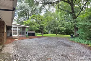4913 S New Hope Rd, Belmont, NC 28012 - Photo 5