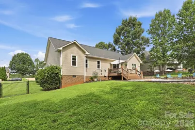 2918 24th Street Drive NE, Hickory, NC 28601 - Photo 25