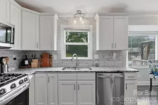 7808 Biddstone Ct, Charlotte, NC 28226 - Photo 13