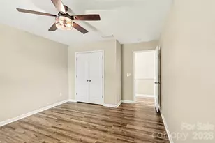 6814 Barefoot Forest Dr, Charlotte, NC 28269 - Photo 19