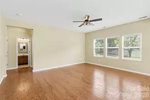 6814 Barefoot Forest Dr, Charlotte, NC 28269 - Photo 5