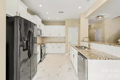6814 Barefoot Forest Drive, Charlotte, NC 28269 - Photo 7