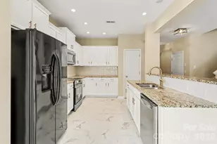 6814 Barefoot Forest Dr, Charlotte, NC 28269 - Photo 7