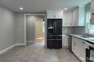200 E White St, Morganton, NC 28655 - Photo 11
