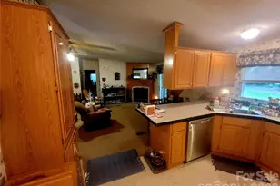 121 Sylvan Dr, Statesville, NC 28677 - Photo 9