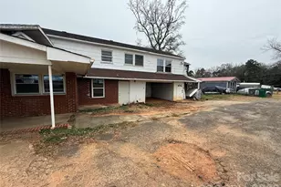 8106 Mt Holly Rd, Charlotte, NC 28214 - Photo 3