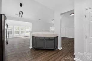 141 Crestwood Dr, Mount Holly, NC 28120 - Photo 7
