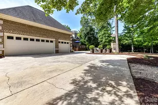 3520 Providence Plantation Ln, Charlotte, NC 28270 - Photo 45