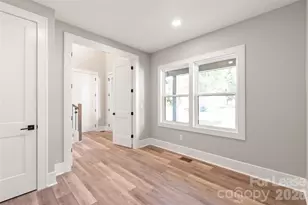 3905 Plainview Rd, Charlotte, NC 28208 - Photo 7