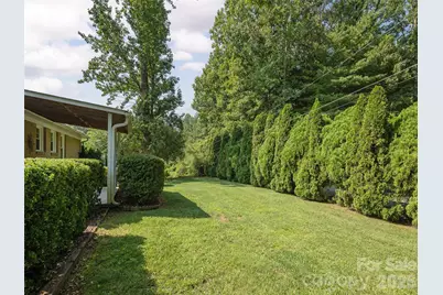 303 Tree Haven Boulevard, Hendersonville, NC 28791 - Photo 31
