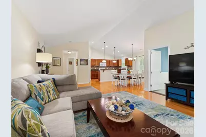 196 Snowy Egret Way, Hendersonville, NC 28792 - Photo 5