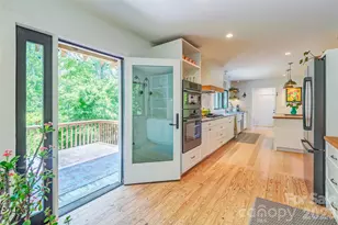 136 Graveyard Rd, Fairview, NC 28730 - Photo 17