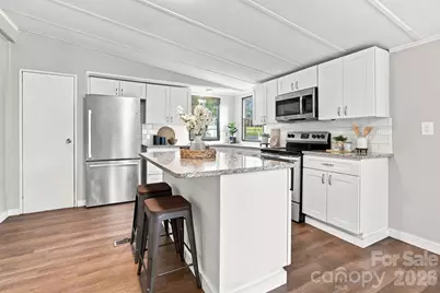 8099 River Bend Drive, Claremont, NC 28610 - Photo 9
