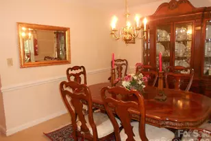 4002 Trehurst Ct, Charlotte, NC 28269 - Photo 9