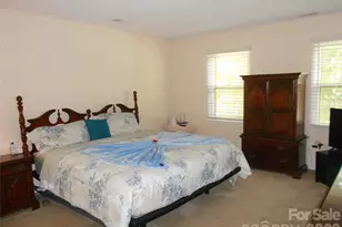 4002 Trehurst Ct, Charlotte, NC 28269 - Photo 17