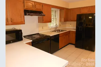 4002 Trehurst Court, Charlotte, NC 28269 - Photo 15