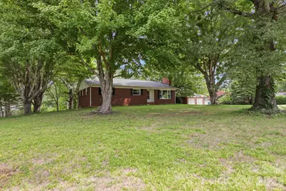 2613 26th Avenue NE, Hickory, NC 28601 - Photo 3