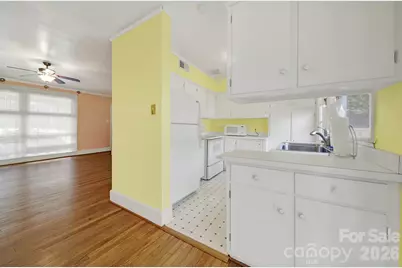 4511 Woodlark Lane, Charlotte, NC 28211 - Photo 9