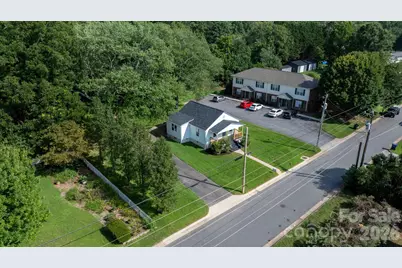 1320 14th Street Drive NE, Hickory, NC 28601 - Photo 31