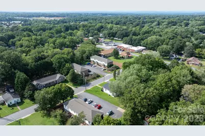 1320 14th Street Drive NE, Hickory, NC 28601 - Photo 35