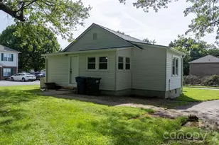 1320 14th St Dr NE, Hickory, NC 28601 - Photo 25