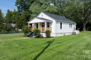 1320 14th St Dr NE, Hickory, NC 28601 - Photo 3