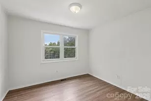 33269 Courtland Dr, Albemarle, NC 28001 - Photo 5