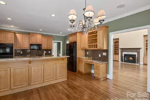 8801 Man Of War Dr, Waxhaw, NC 28173 - Photo 11