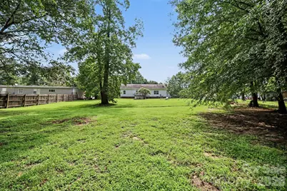 303 Hardin Circle, Grover, NC 28073 - Photo 37