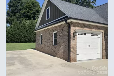135 Blossom Hill Road, Lincolnton, NC 28092 - Photo 3