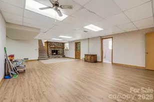 11 E Ridgeway Dr, Weaverville, NC 28787 - Photo 29