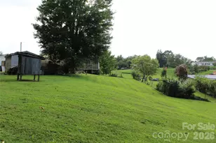 24 Karis Ln, Clyde, NC 28721 - Photo 19