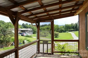 24 Karis Ln, Clyde, NC 28721 - Photo 15